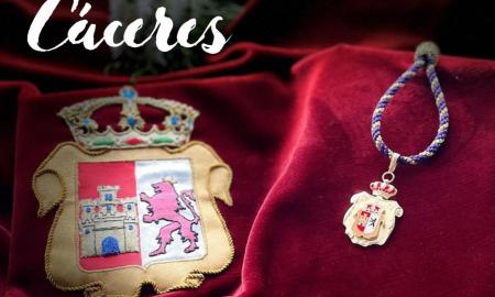 ACTO DE ENTREGA DE LA MEDALLA DE CÁCERES